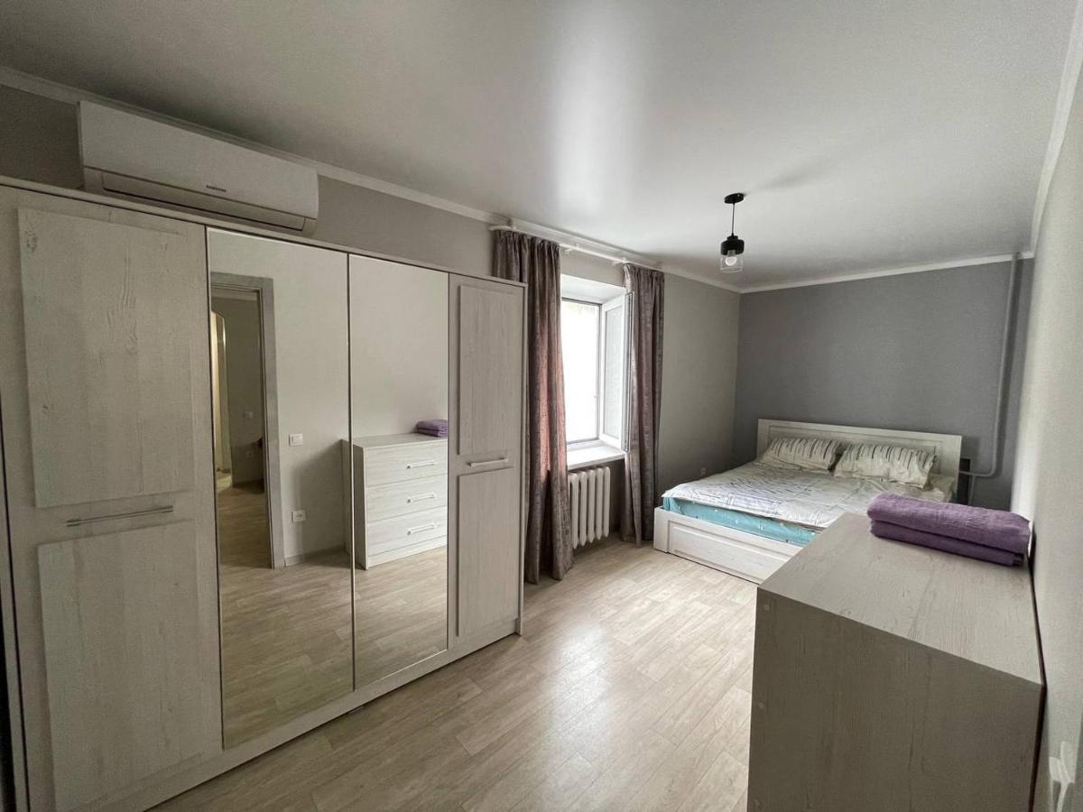 Apartment On Kievskaya Street 比什凯克 外观 照片